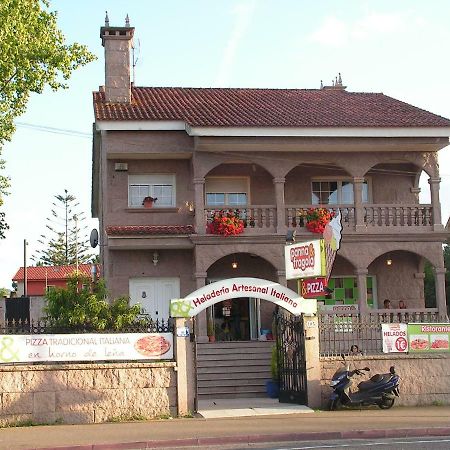 piso chalet en playa samil Vigo Exterior foto